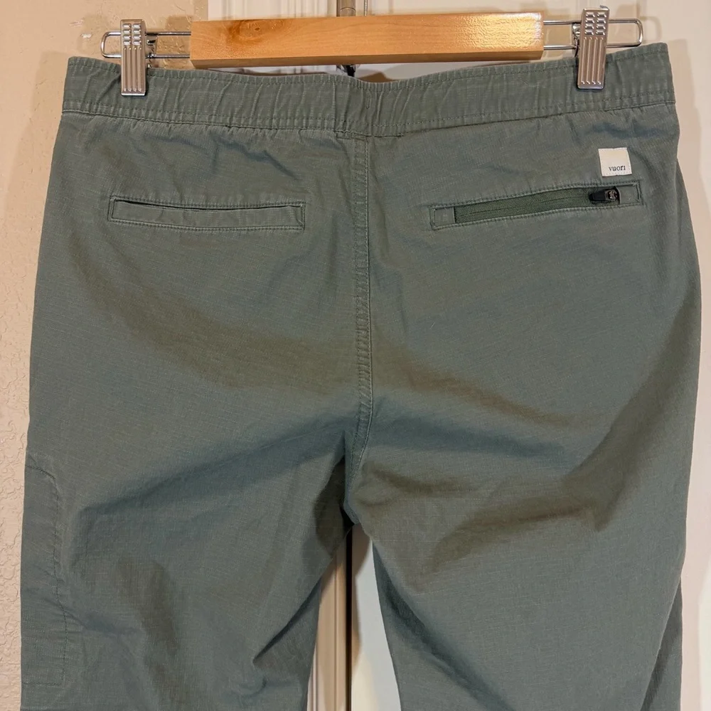 Vuori Women’s Ripstop Pants Organic Cotton - Picture 9 of 14
